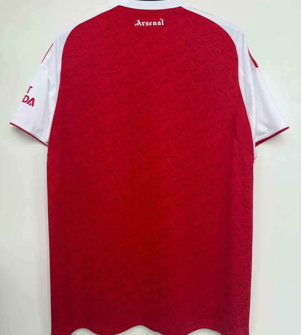 Arsenal hemmatröja röd 2025 med eget namn och nummer tryck